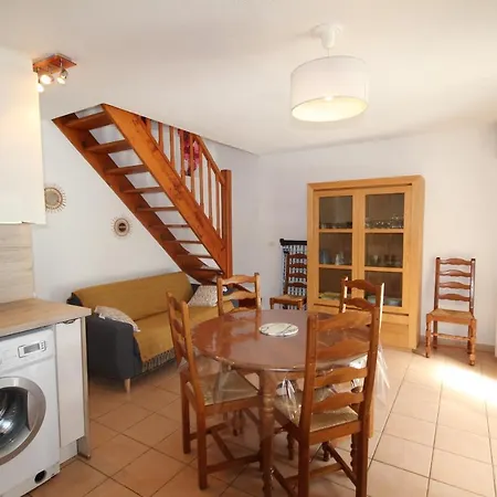 Villa Agreable Maison De Climatisee, 2 Pour 5 Couchages, Securisee Avec Piscine Commune Le Clos De Socorro, 800m De La Lrcs95 *