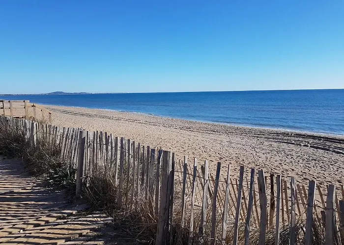 Agreable Maison De Climatisee, 2 Pour 5 Couchages, Securisee Avec Piscine Commune Le Clos De Socorro, 800m De La Lrcs95 Villa Portiragnes