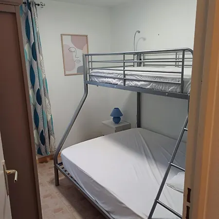 Agreable Maison De Climatisee, 2 Pour 5 Couchages, Securisee Avec Piscine Commune Le Clos De Socorro, 800m De La Lrcs95 Villa