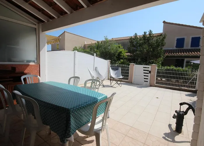 Villa Agreable Maison De Climatisee, 2 Pour 5 Couchages, Securisee Avec Piscine Commune Le Clos De Socorro, 800m De La Lrcs95 Portiragnes